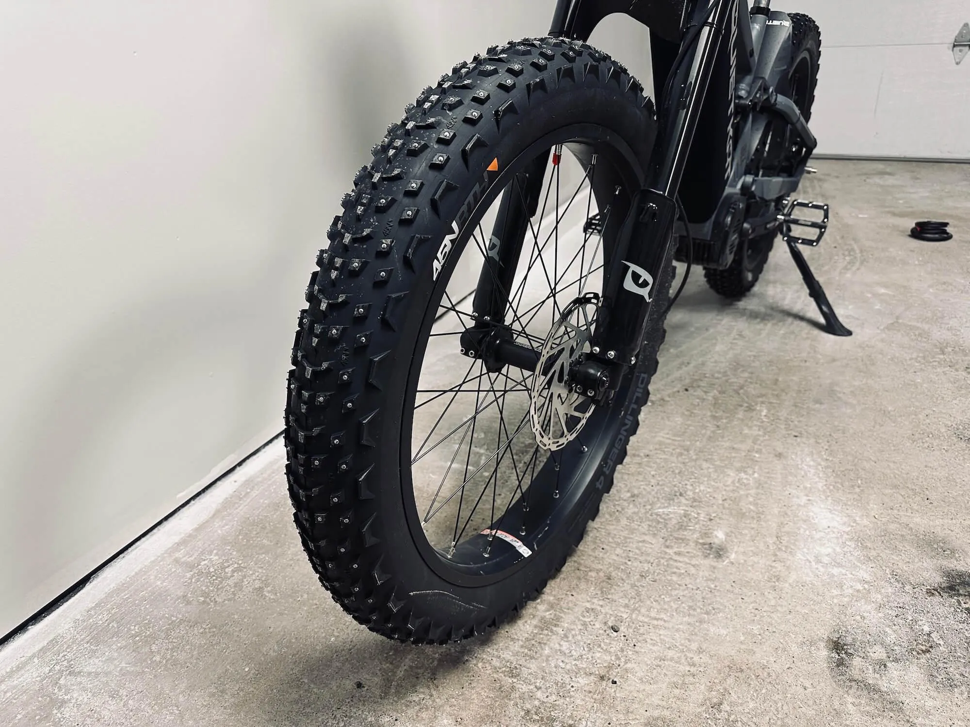 45NRTH Studded Snow Tire
