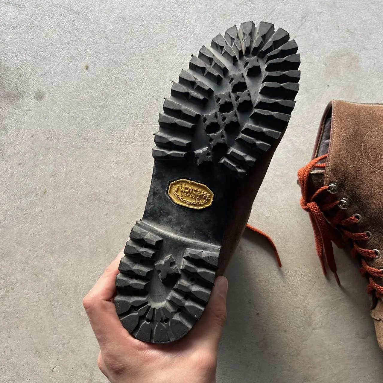 70s Italian Style Vibram Sole Hiking Boots- M's 6.5, W's 8