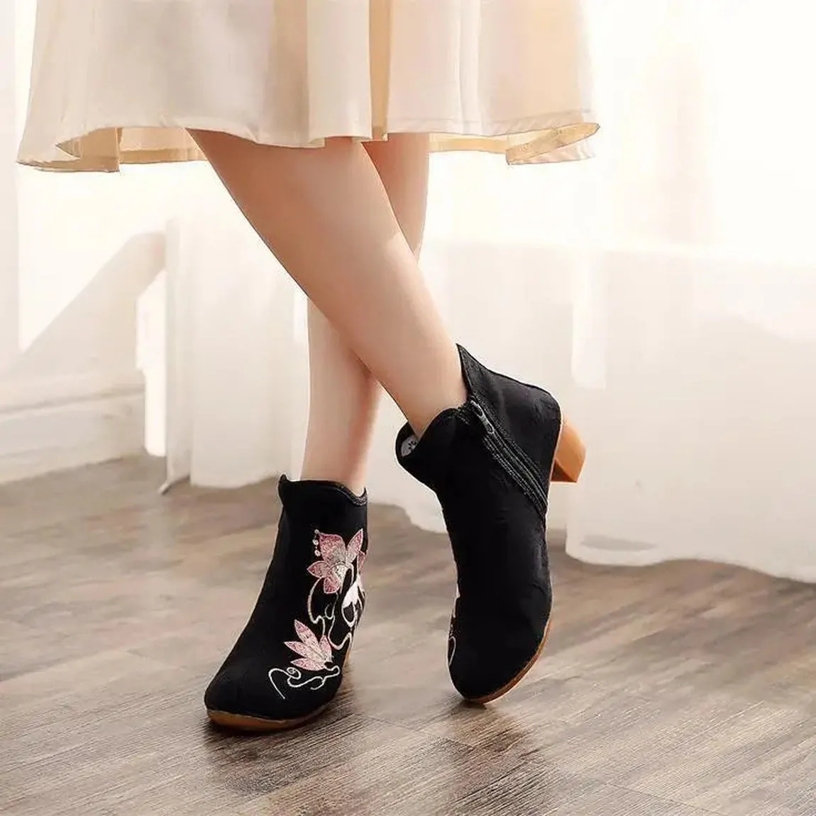 Merendy Abeer Round toe block heel floral white embroidered boots ankle