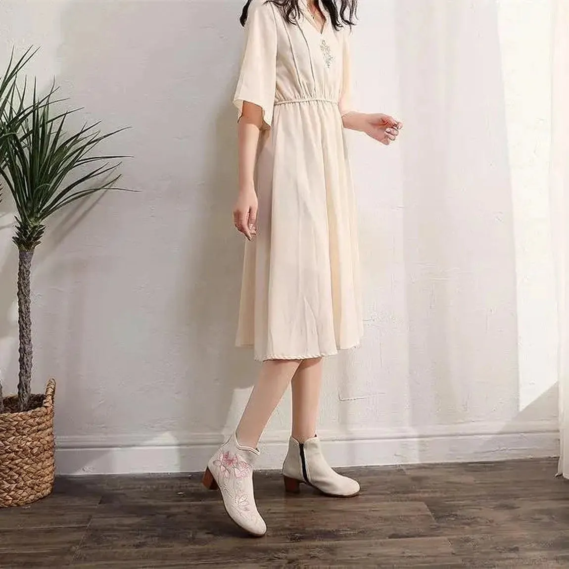 Merendy Abeer Round toe block heel floral white embroidered boots ankle