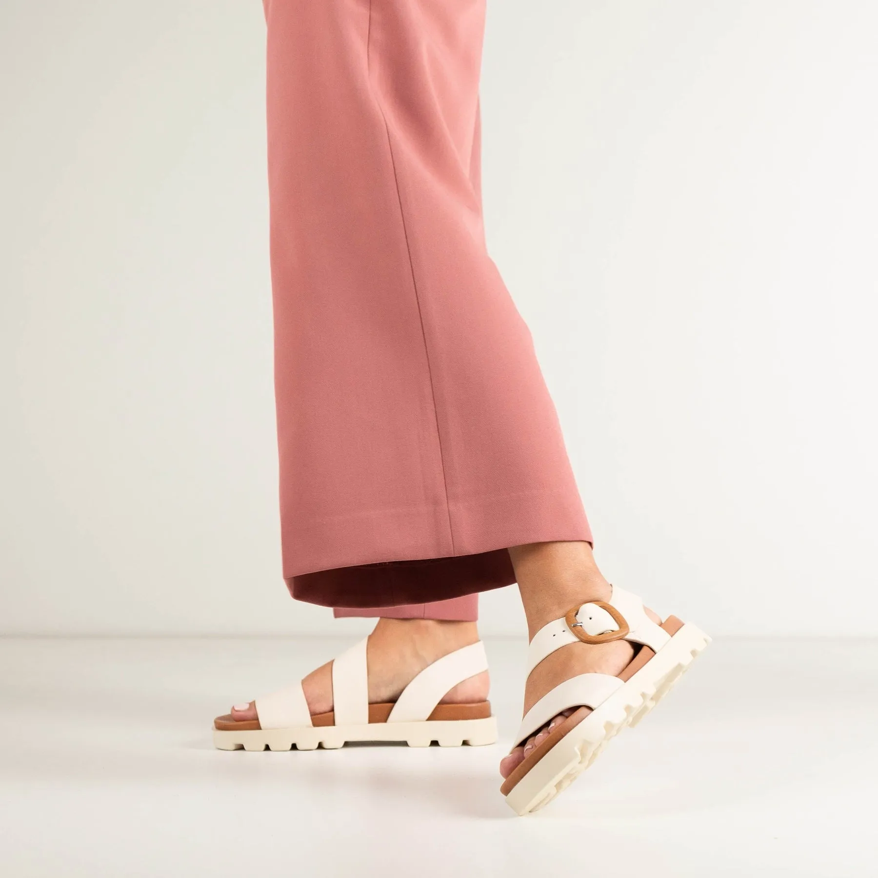 NIRA SANDALS LEATHER