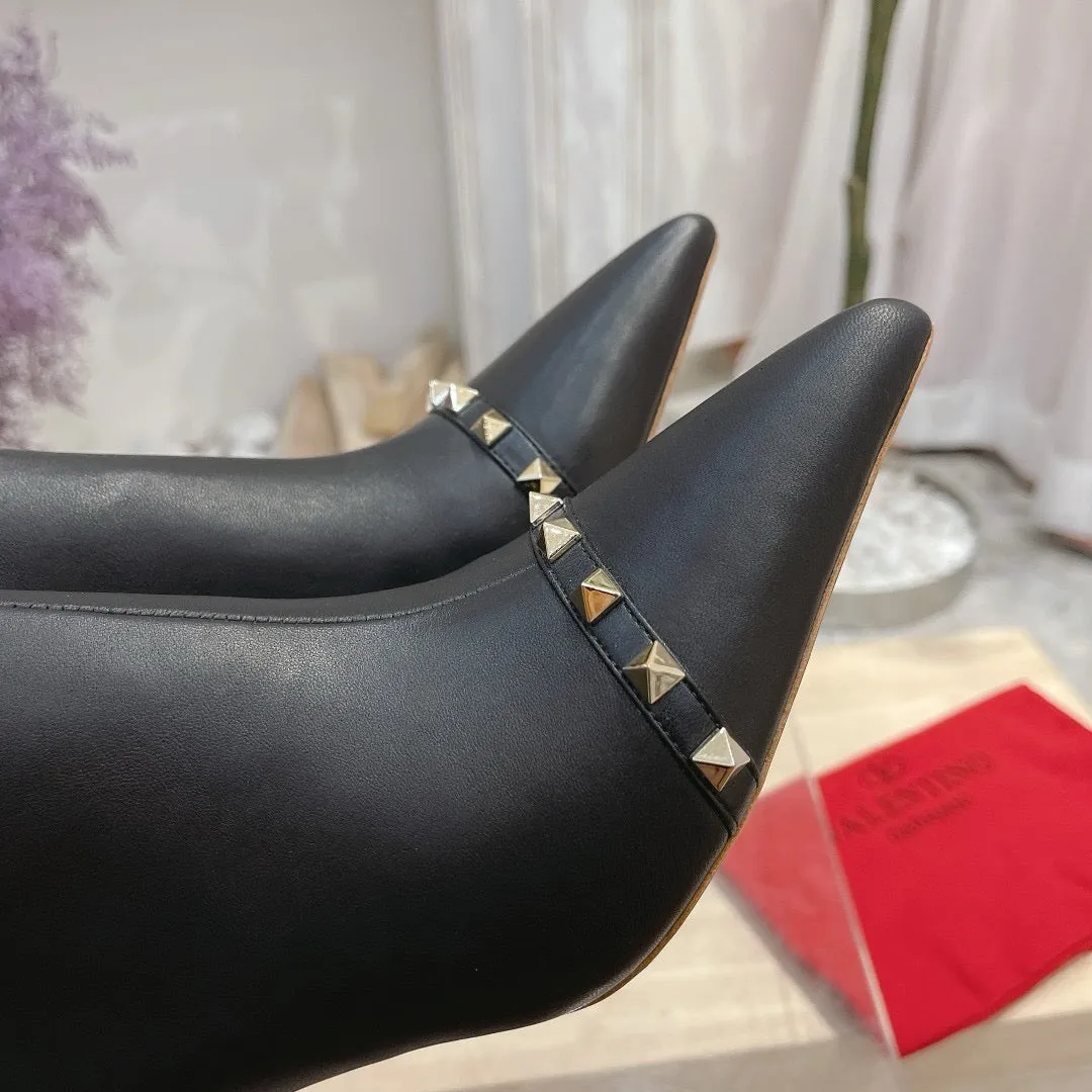SE1469 V Rockstud Grainy Calfskin Ankle Boot 65mm/ Size5-10