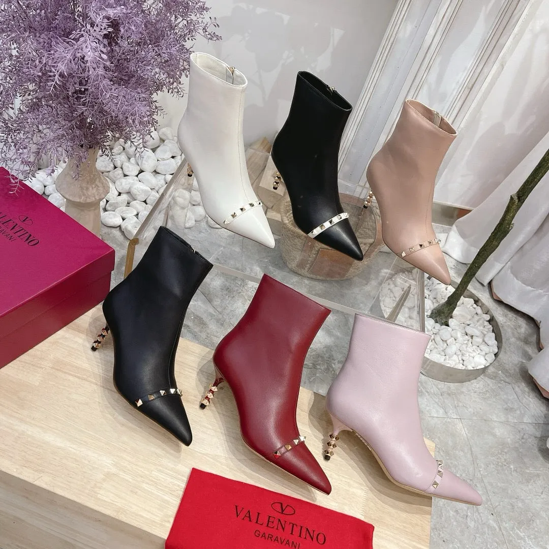 SE1469 V Rockstud Grainy Calfskin Ankle Boot 65mm/ Size5-10