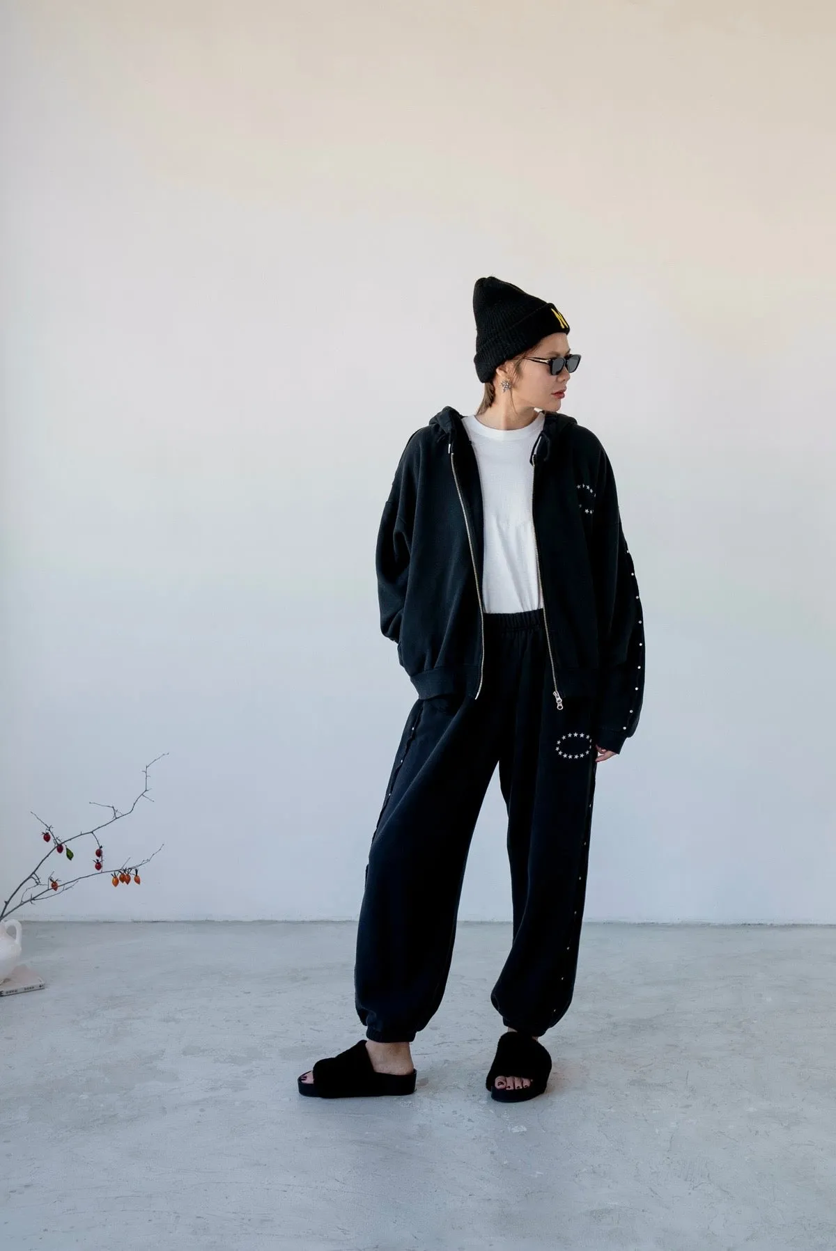 WASHED BLACK STUDDED STARS TRACK PANTS 🌟BEST BUY🌟